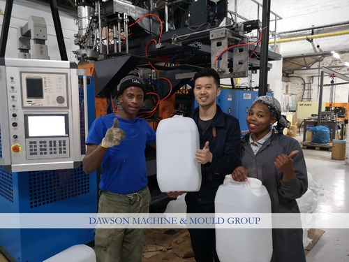 τελευταία εταιρεία περί South Africa - 20L jerry can blow molding machine