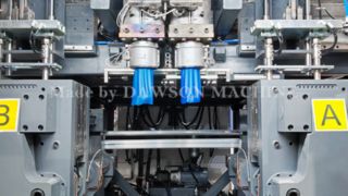 Μηχάνημα χύτευσης με εμφύσηση με διέλαση DSB90 τριπλής βίδας διπλού σταθμού διπλής κεφαλής μήτρας