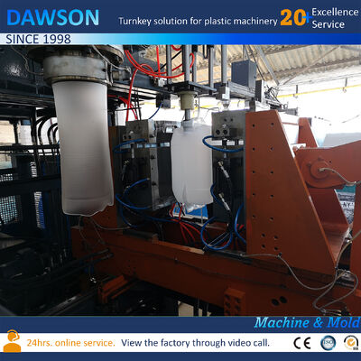 Απόδοση 130 kg ανά ώρα 20 λίτρα Jerry Can Extrusion HDPE Molding Plastic Drum Blow Molding Machine 4,4 × 3,4 × 3,6 μέτρα